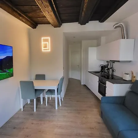 2-room Mountain View, Wifi Netflix Ac Lift Apartment Bolzano